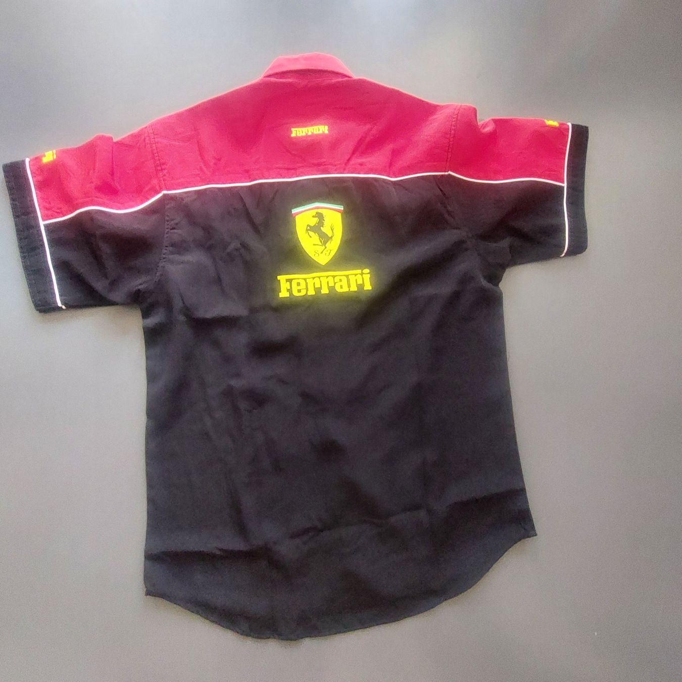 Camicie: Ferrari Hemd Grösse M – Usato da Ermenswil venduto da Ingram0 2