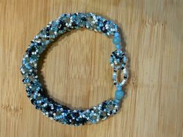Armband Handgemacht Perlen blau weiss