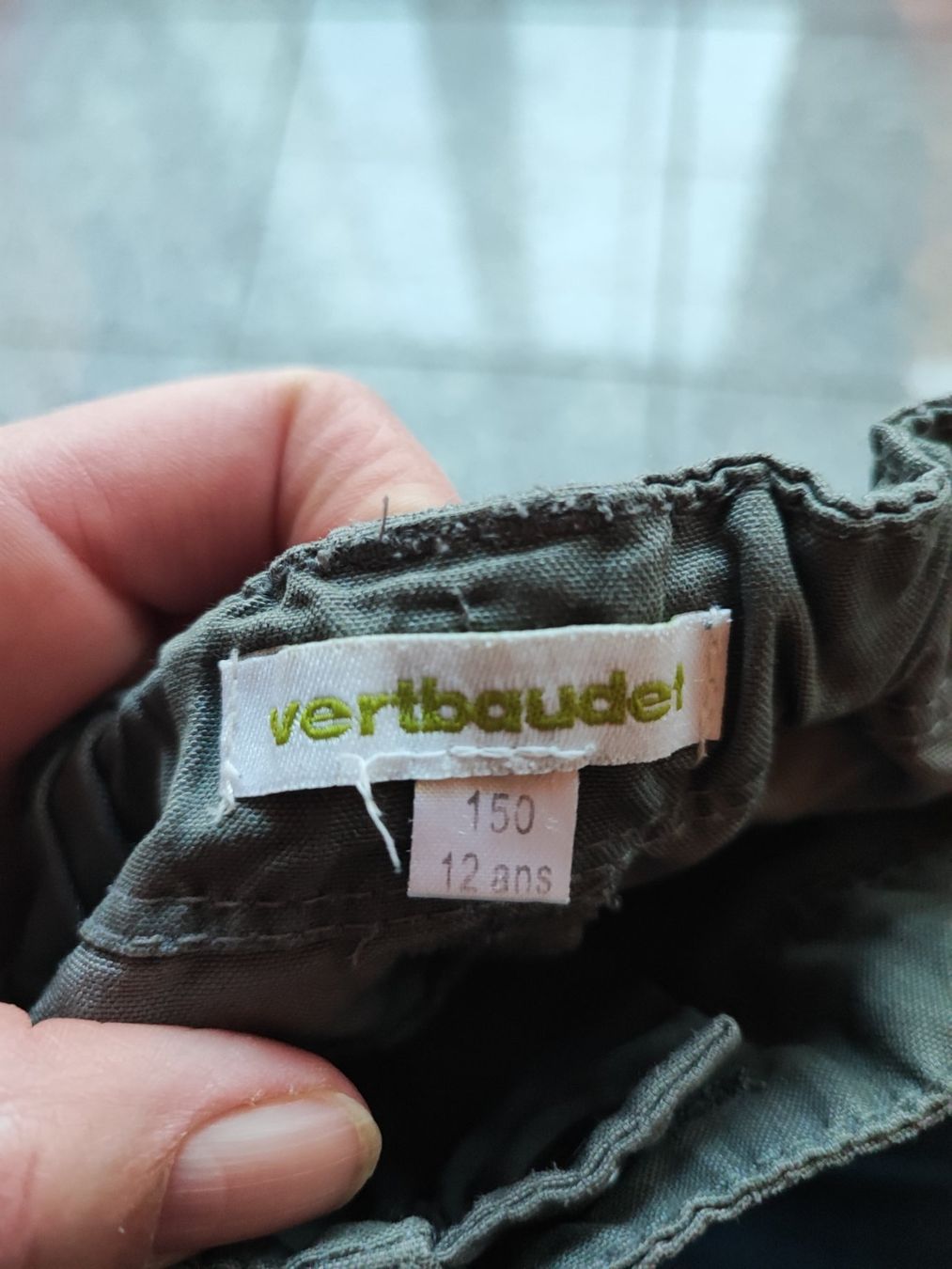 Vertbaudet Hosen: Coole Jungenhose Gr. 150, vertbaudet – Gebraucht aus Grabs von Margelchopf1 2
