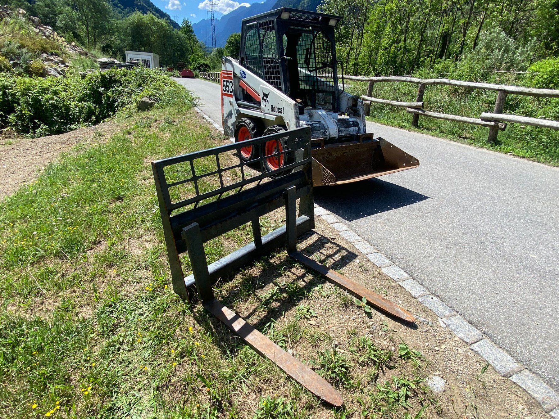 Bobcat Hoflader: Bobcat 553 + Zubehör – Gebraucht aus Chiggiogna von albetta55 2