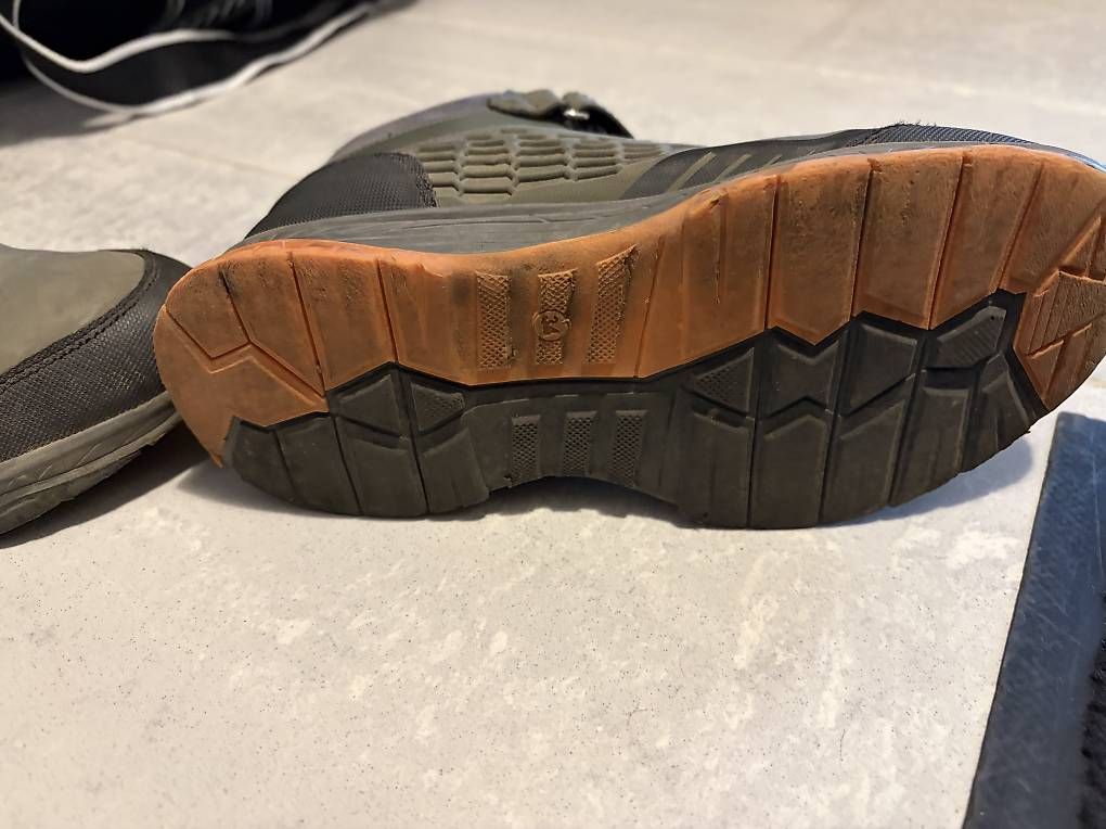 Scarpe per ragazzi: Herbstschuhe Grösse 34 – Usato da Tumegl/Tomils venduto da tiger358 2