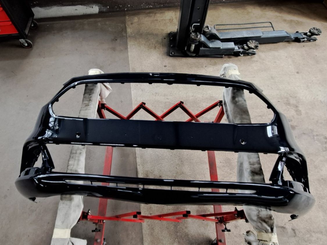 Ford Tutti pezzi di ricambio auto: Vordere Stossstange Ford Galaxy – Nuovo (secondo la descrizione) da Oberstammheim venduto da Garage_Kienast 1