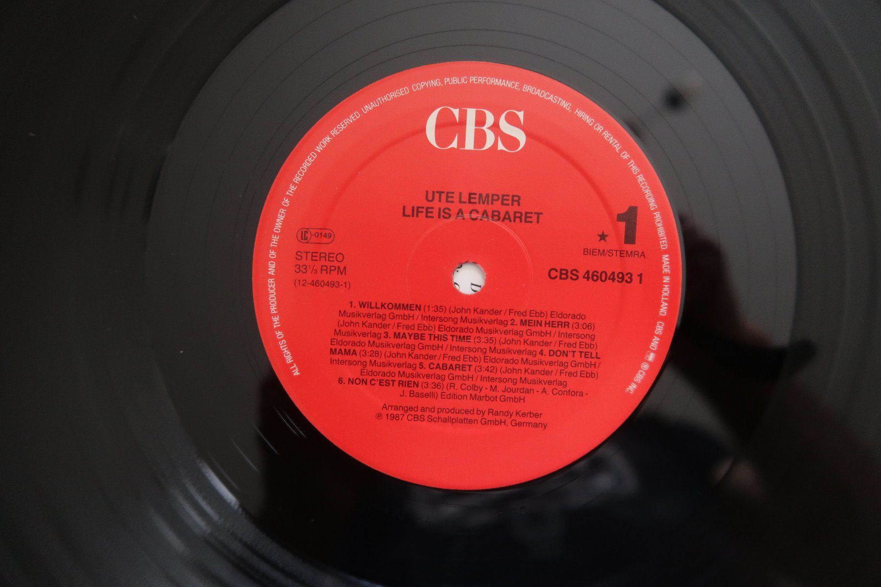 Vinyles: UTE LEMPER - LIFE IS A CABARET - VINYL LP – D'occasion à Basel par Patiscat 2