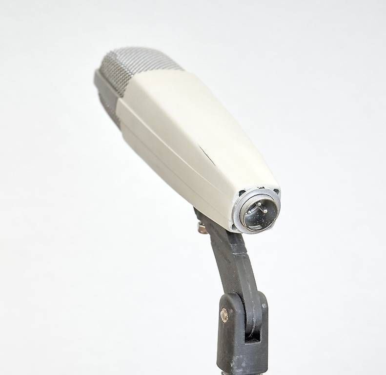 Sennheiser Microfoni: Sennheiser Vintage MD421 mit Halter - Video!! – Nuovo (secondo la descrizione) da Aarau venduto da Bigbenmusic 4