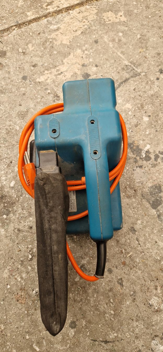 Smerigliatrici & Lucidatrici: Black and Decker Bandschleifmaschine – Usato da Romanshorn venduto da fag_gnd6 3
