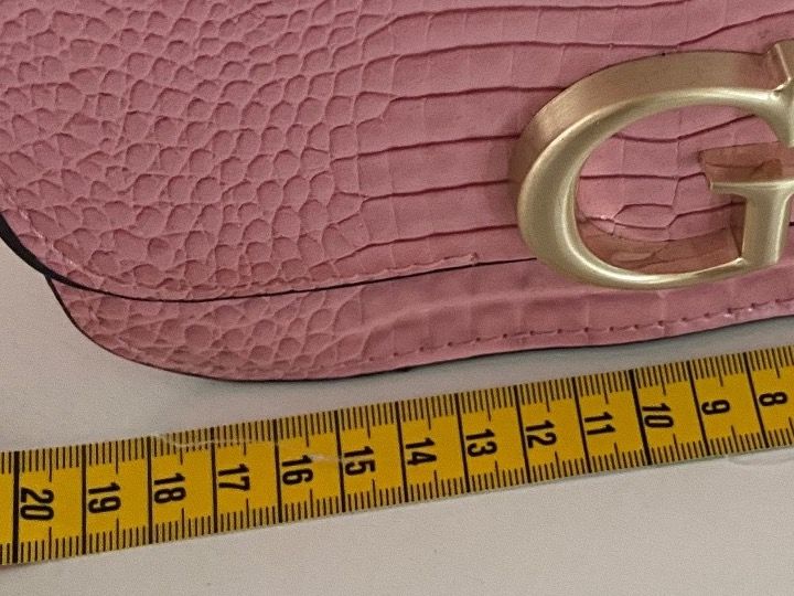 Guess Borse da donna: NEU: Umhängetasche Guess – Nuovo (secondo la descrizione) da Bülach venduto da kittygismo 5