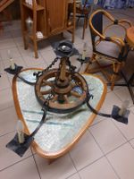 Originelle Schubkarrenrad-Deckenlampe