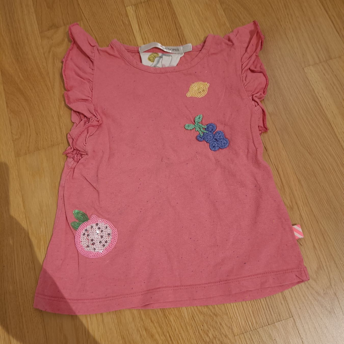 Blouses, T-shirts & Tops: T-Shirt Grösse 92 – D'occasion à Jaberg par urig17.