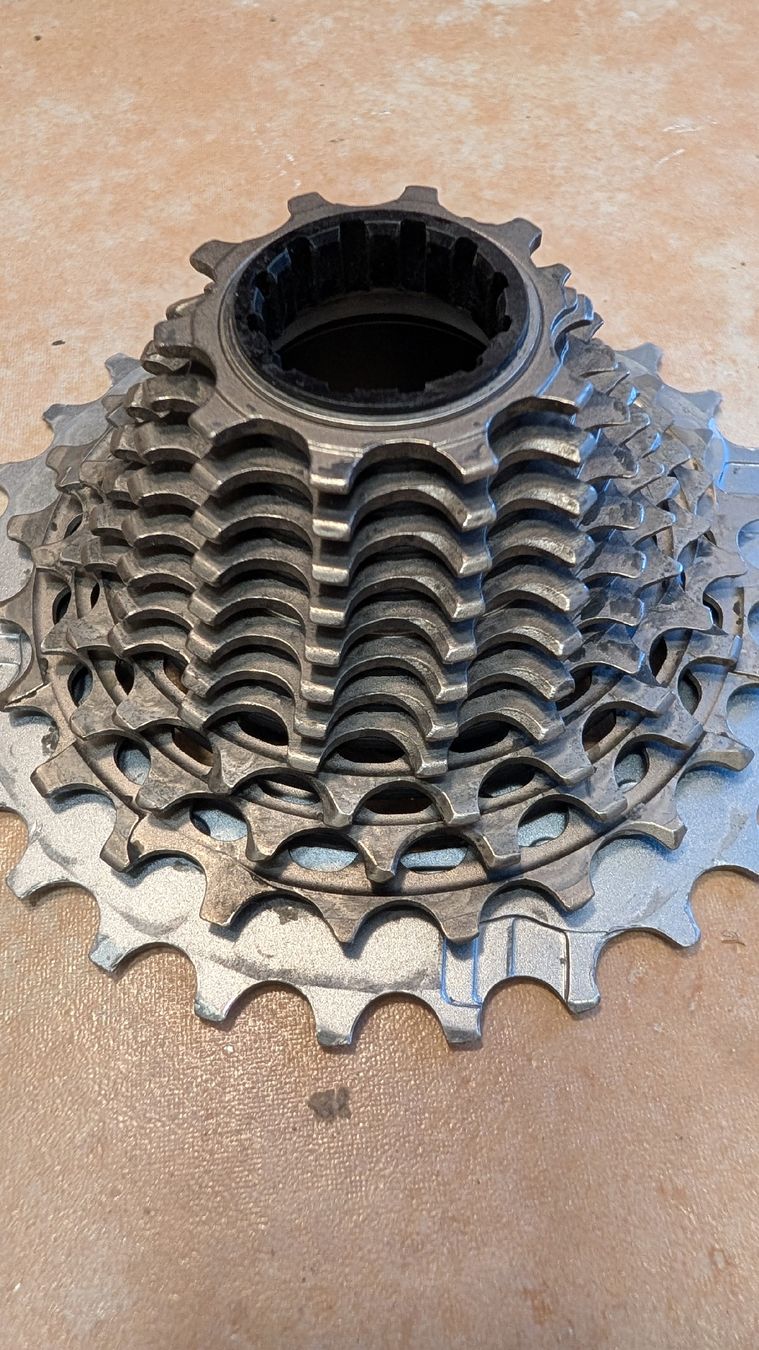 Sram Pezzi di ricambio: sram red 10-28 cassette  – Usato da Lumino venduto da DenisGL 2