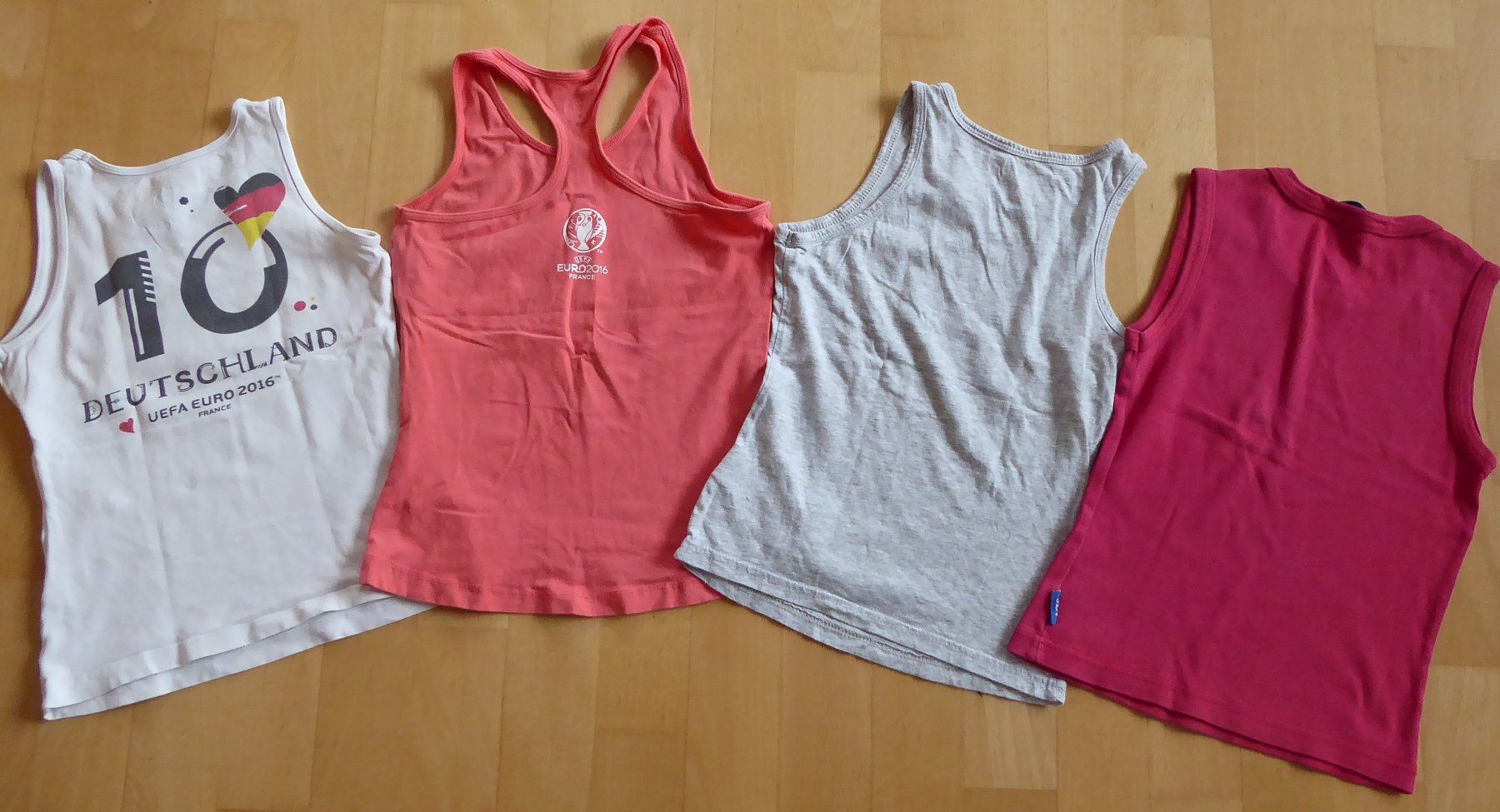 Lotti & Set di vestiti: 4 Shirts  Grösse  134/140 – Usato da Wettingen venduto da tonia3 2