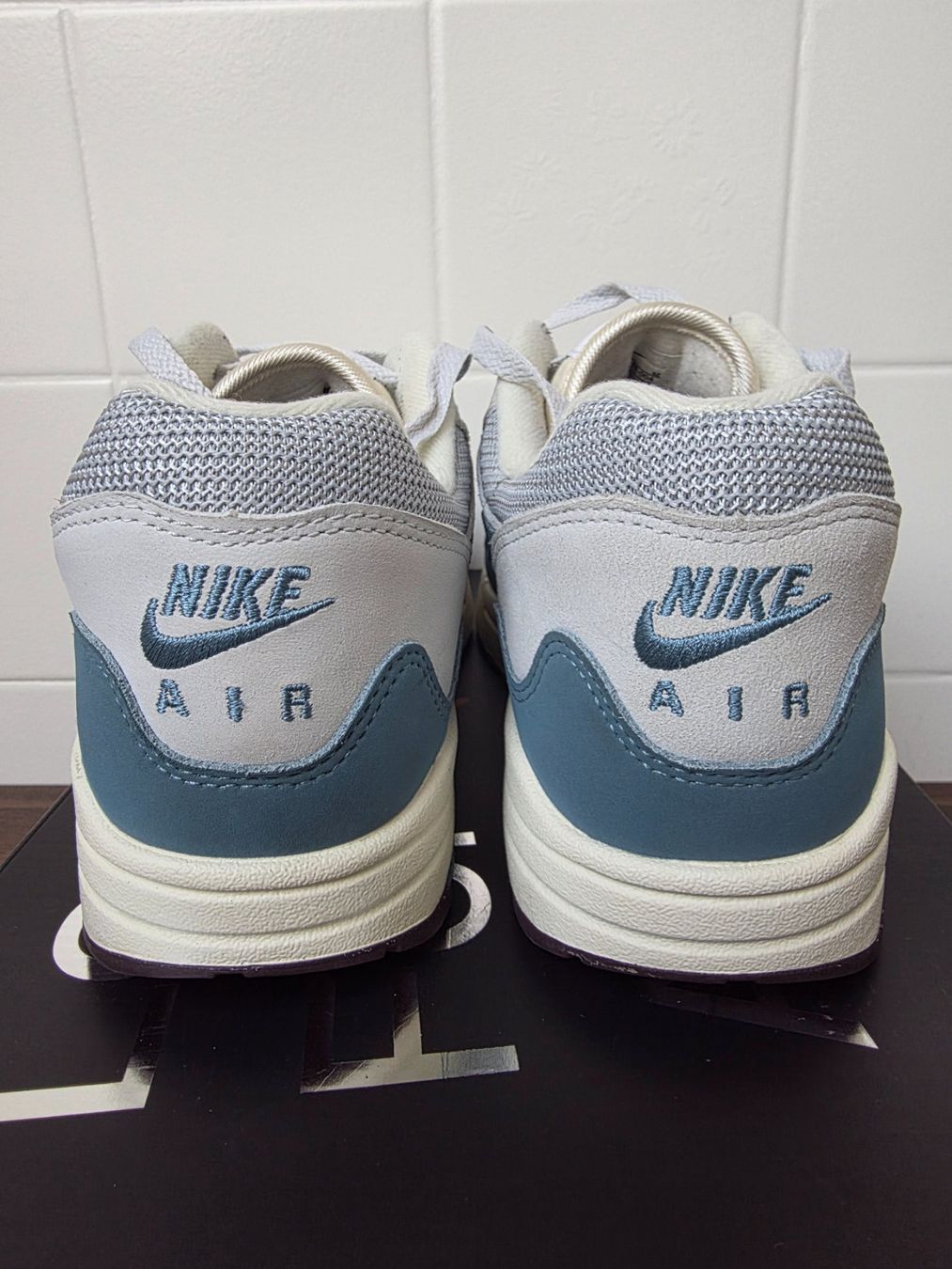 Nike Chaussures hommes: Nike Air Max 1 Patta – Neuf (Voir description) à Fleurier par dav_xx8y 4