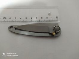 Couteau pliant acier inox.