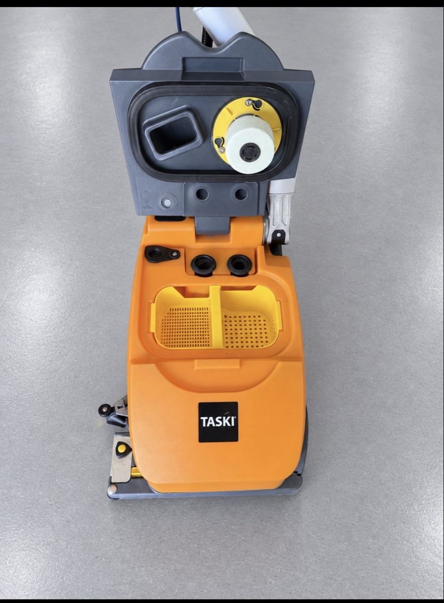 Tutte le macchine: TASKI swingo 350 B BMS Li-Ion  – Usato da Grenchen venduto da daj_d7l2 1