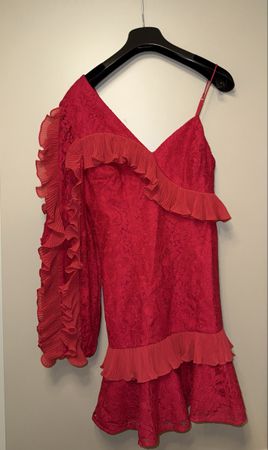 Keepsake Spitzenkleid | Rot | One-Shoulder | Grösse S