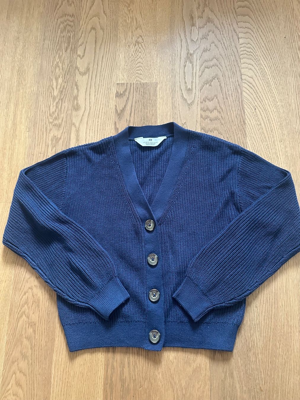 H&M Pulls et sweat-shirts: Sweaters – Neuf (Voir description) à Binningen par mar_nz5s 2
