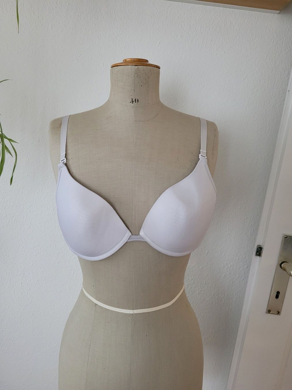 Altra biancheria intima: BH's 'weiss' (2 Stk.) – Usato da Triesen venduto da stephanieschurti 3