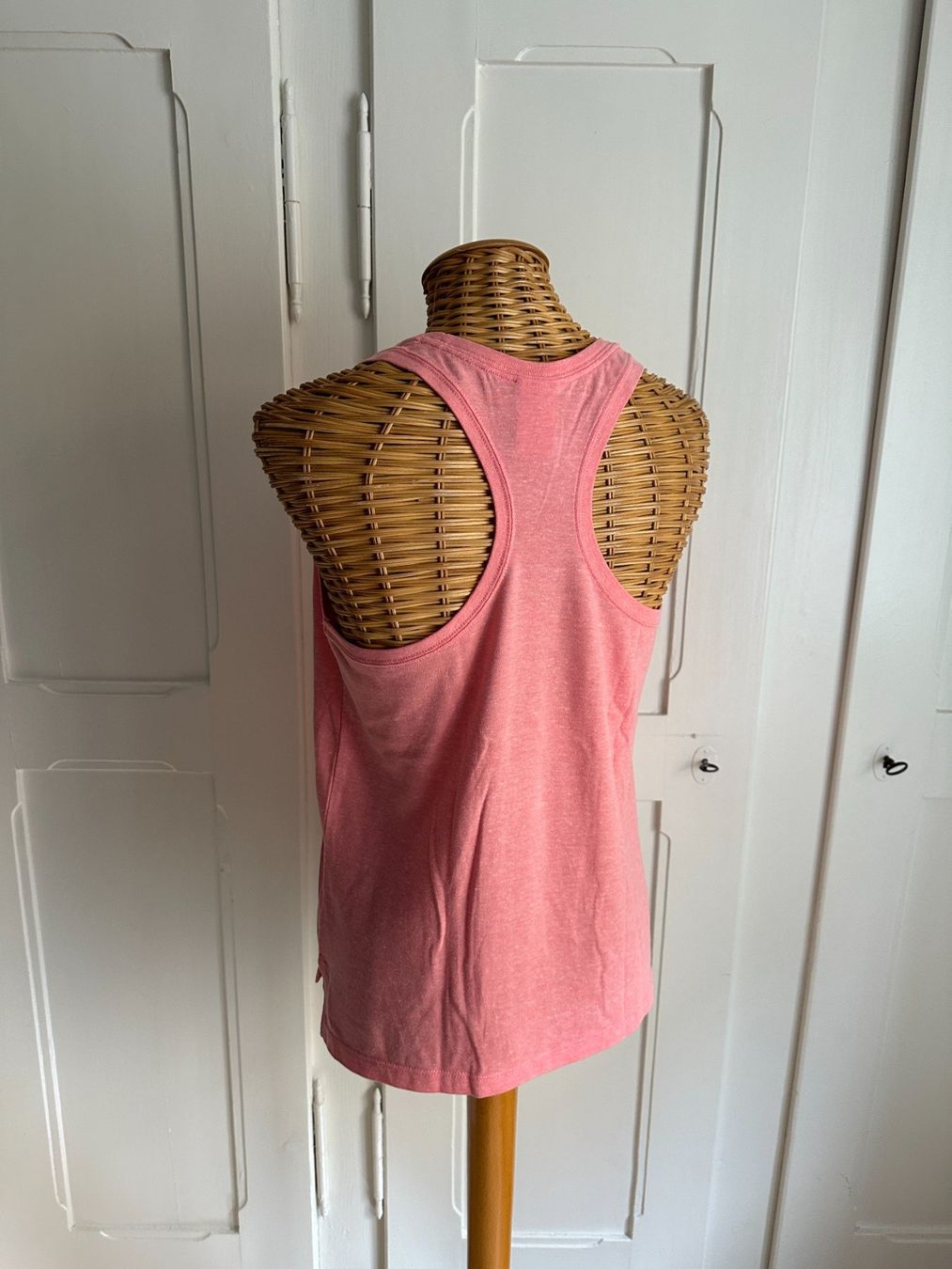 Nike Top: NIKE - Sport Top rosa S – Usato da Zürich venduto da Diazaio 2