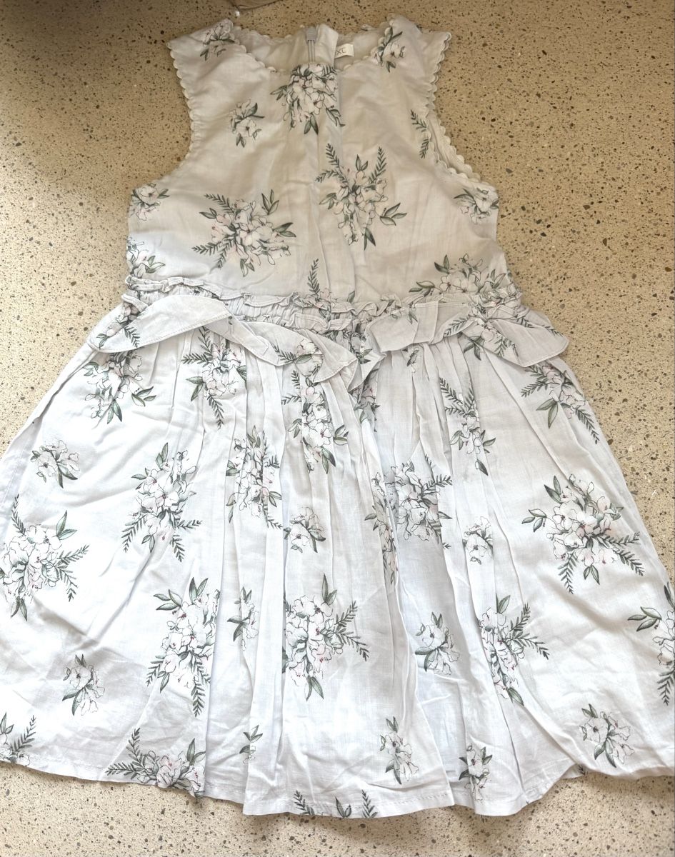 Next Kleider & Röcke: Next blumig kleid – Neu (gemäss Beschreibung) aus Zürich von di_archive 1