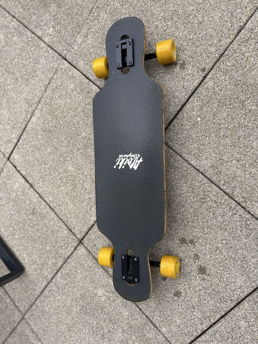 Skateboards: Longboard Aloiki Skateboard – Gebraucht aus Siebnen von Body23