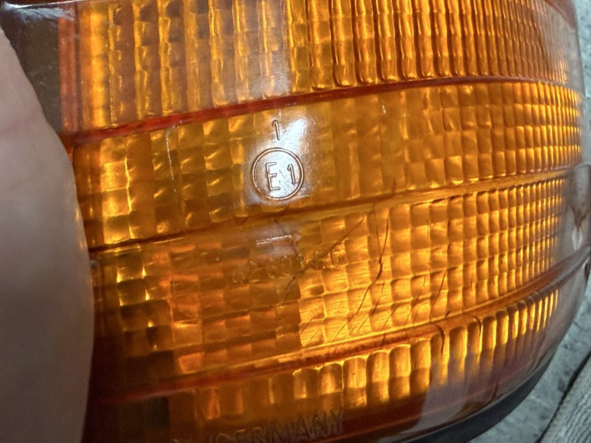 Mercedes-Benz Phares: Front Left Indicator Mercedes S-Class W126 / C126 SEC – D'occasion à Rickenbach LU par Lauritz76 4