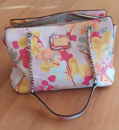 Handtasche