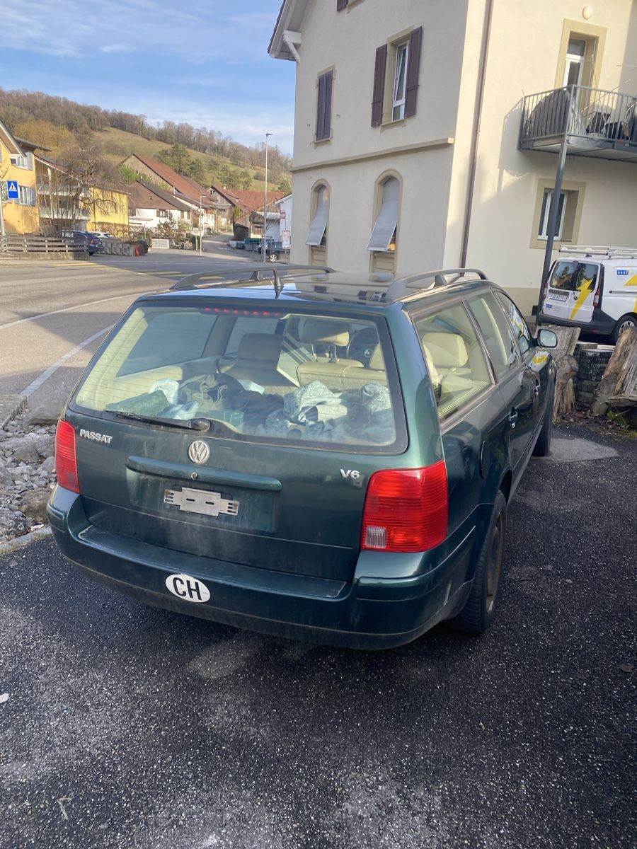 VW Autos: VW Passat Break V6 4x4, année 2000 – Gebraucht aus Vicques von zarouss7 1