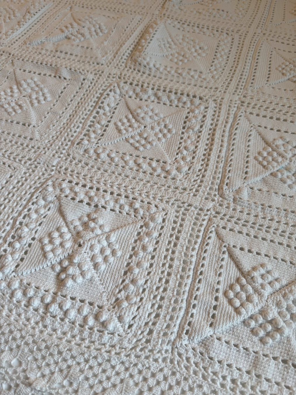 Coperte: Bettüberwurf gehäkelt – Usato da Boll venduto da Simpbon 4