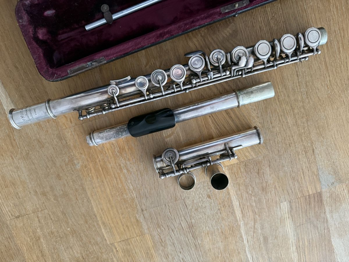 Strumenti musicali: Querflöte G. Hüller Schöneck gebraucht mit Etui – Usato da Goldach venduto da Messerguru 4