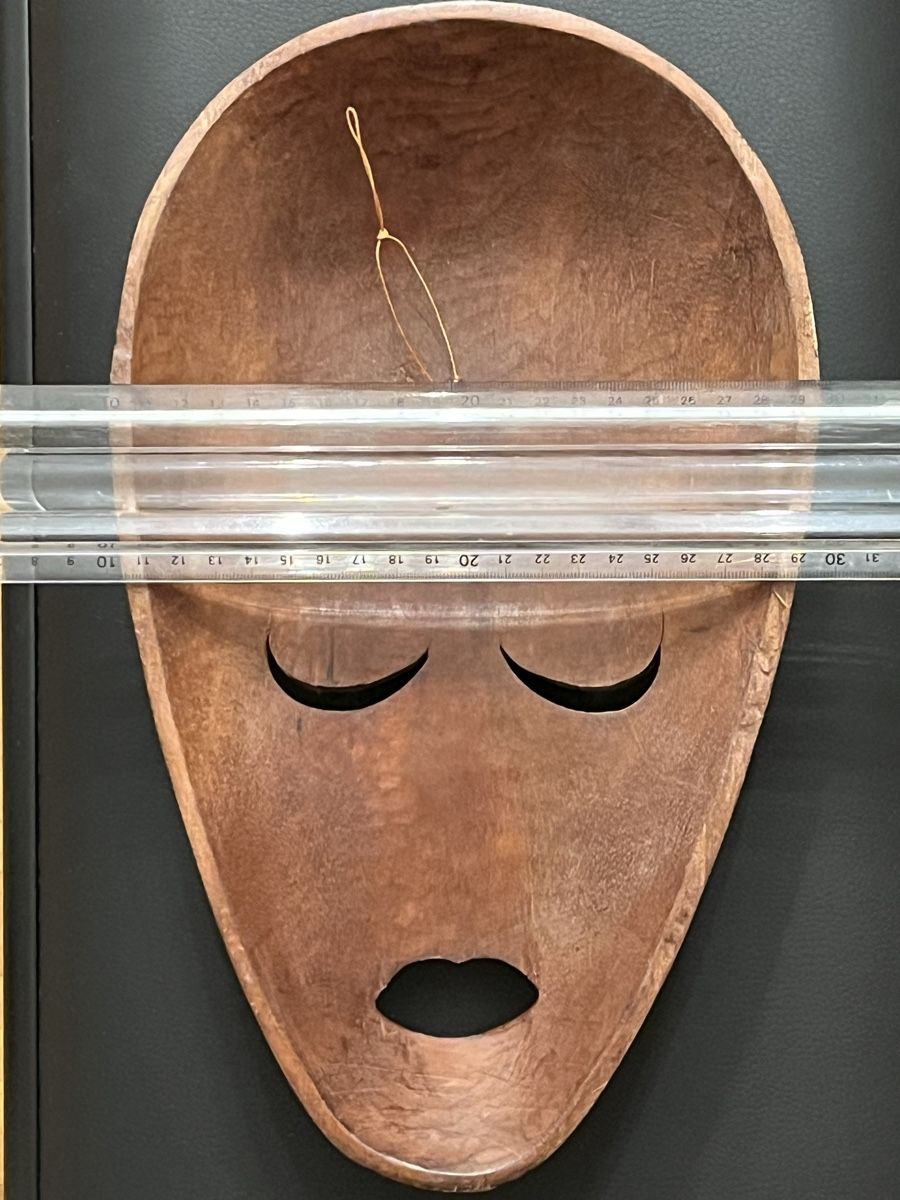 Internationale Kunst: Masque mural en bois sculpté décoré – Gebraucht aus Bern von Bern-Breitenrain 4