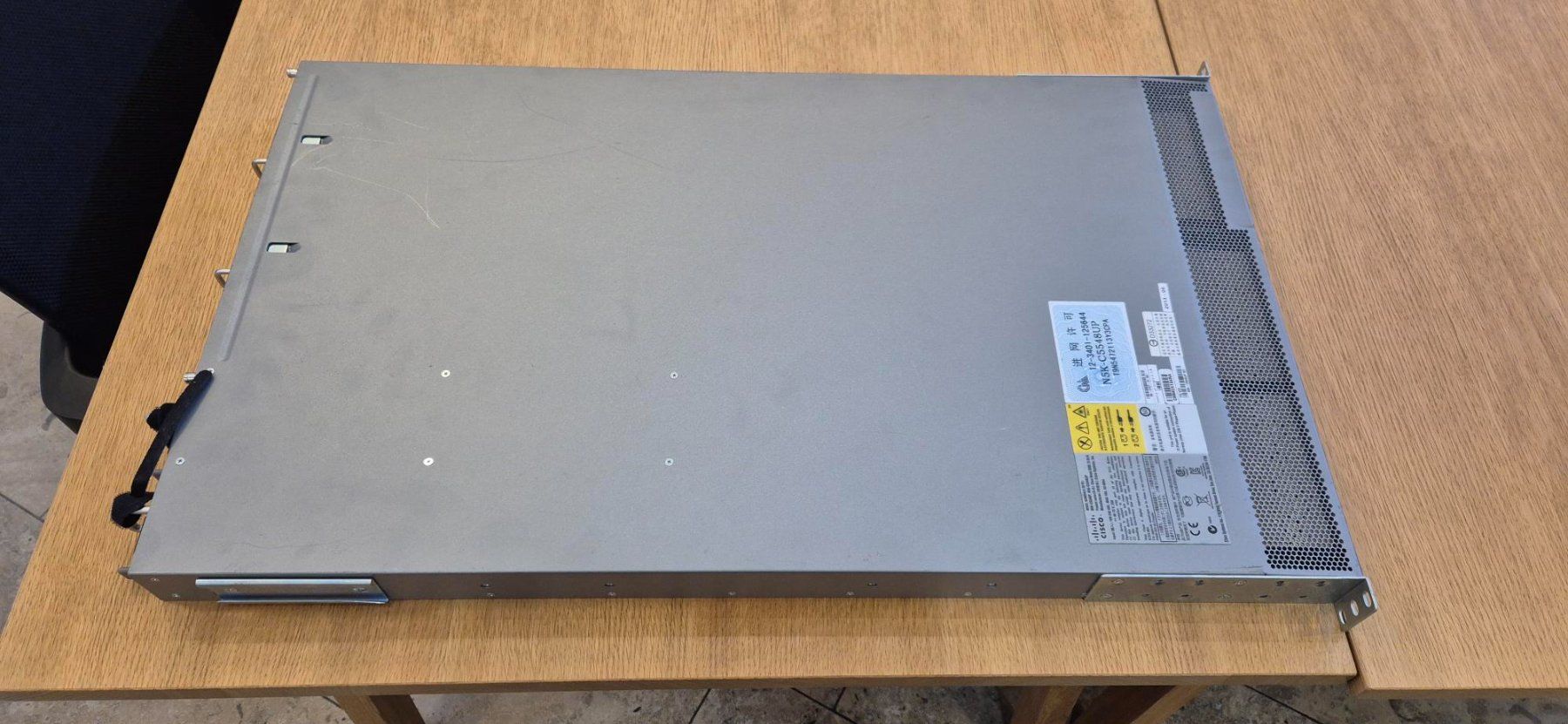 Cisco Alimentazione elettrica: CISCO Network Switch N5K-C5548UP – Usato da Linden venduto da SydalG_ 3