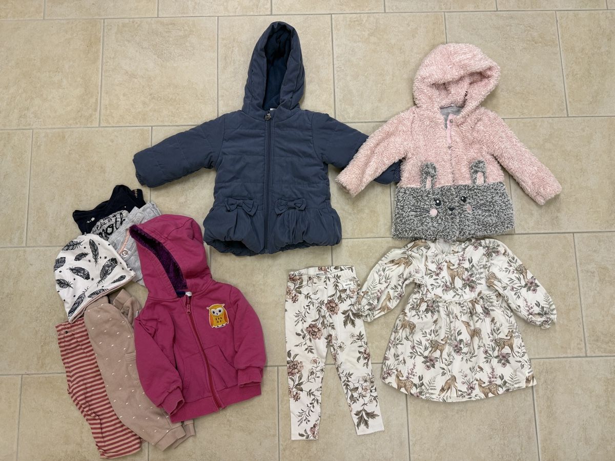 Lotti & Set di vestiti: Kleiderpaket Mädchen Gr.86 – Usato da Oberrohrdorf venduto da Rgf_b21 2