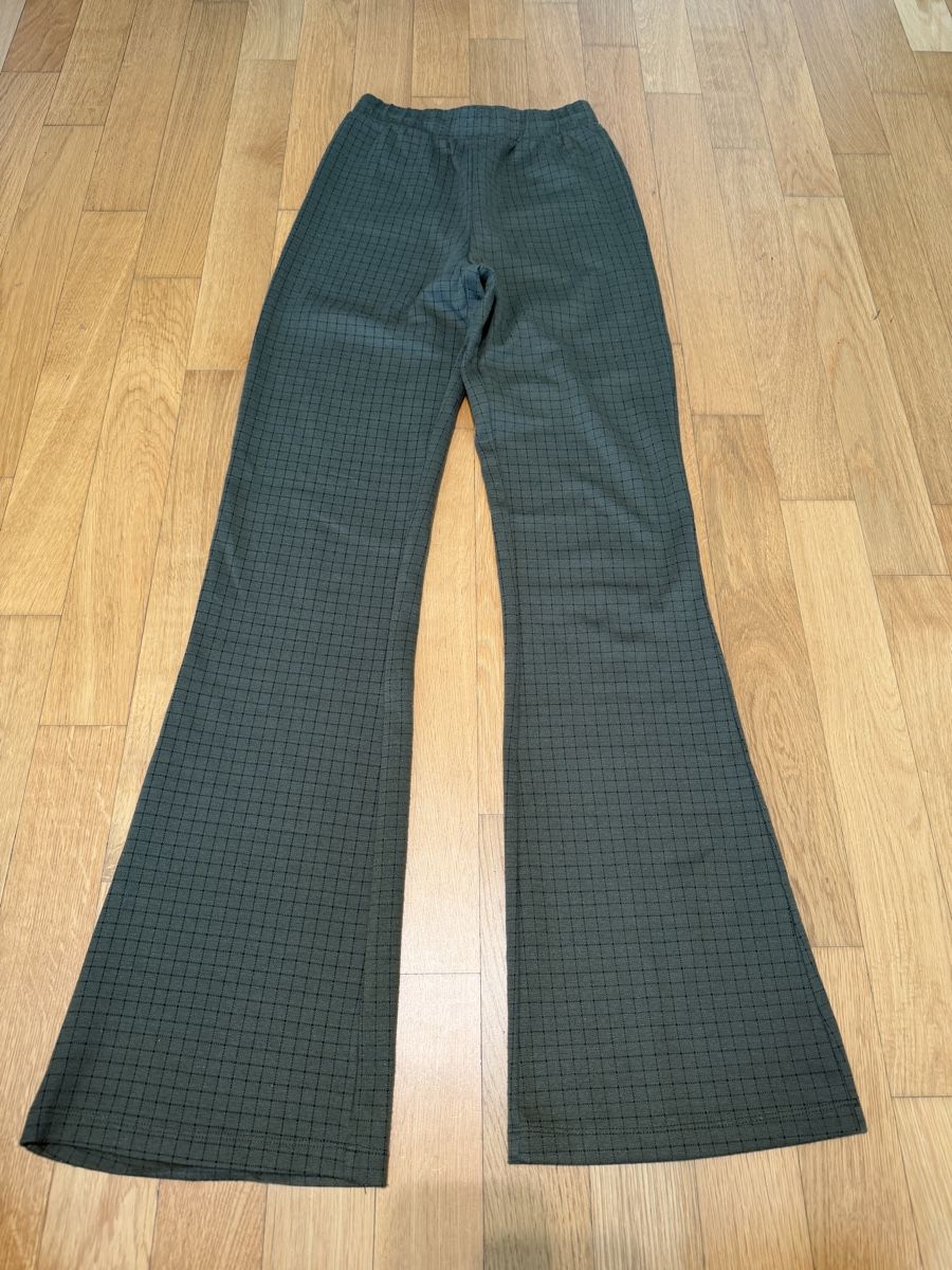 Pantaloni: 24Colours Bellbottom Hose Grösse XS/34 – Usato da Zürich venduto da vik_nzx9