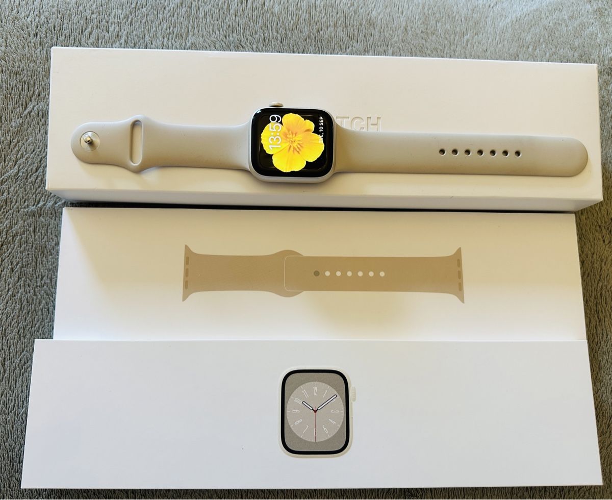 Apple Smartwatch: Apple watch series 8 45mm – Neu (gemäss Beschreibung) aus Founex von