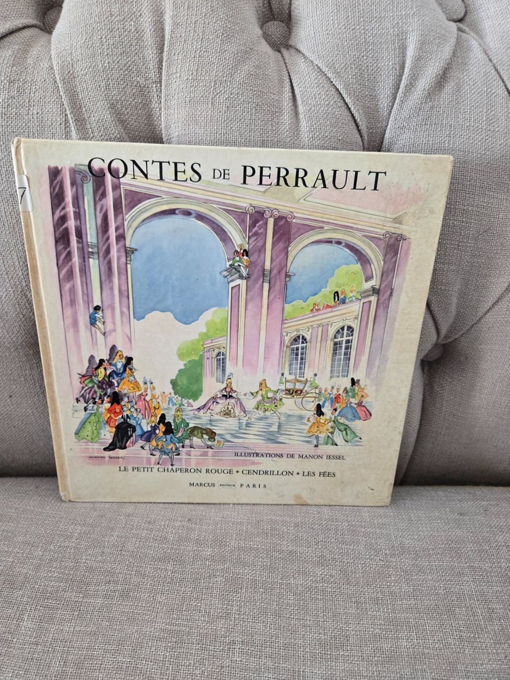 Livres: Contes de Perrault – D'occasion à Crémines par Blakedrake