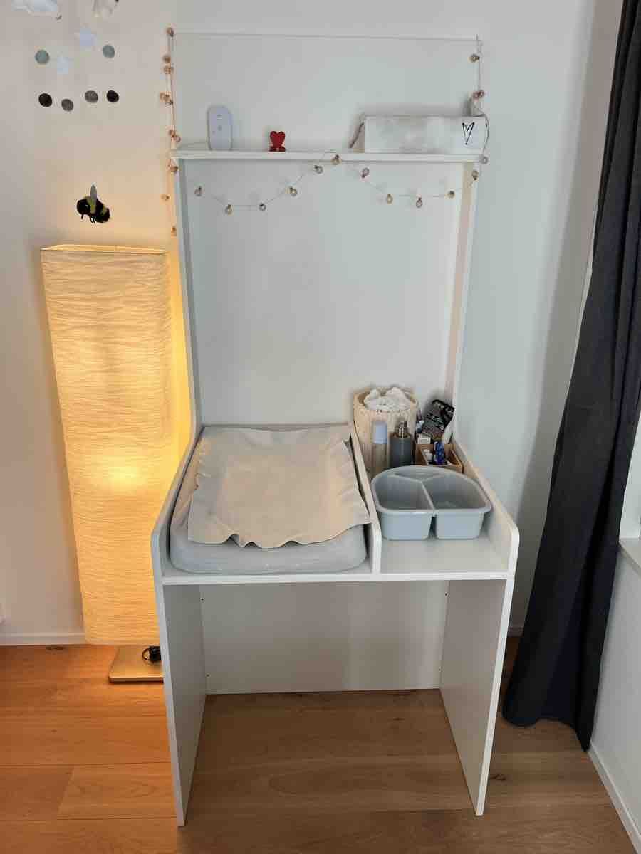 Wickeltisch & Zubehör: Wickelkommode mit Schubladen weiss – Neu (gemäss Beschreibung) aus Affoltern im Emmental von Zougg 9