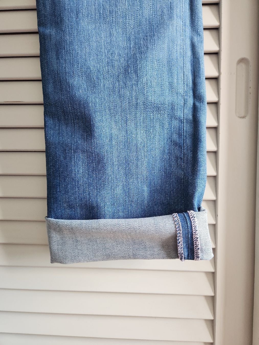 Jeans: Superfine très joli jeans bleu Taille 26. – Gebraucht aus Lausanne von man_rw9q 4