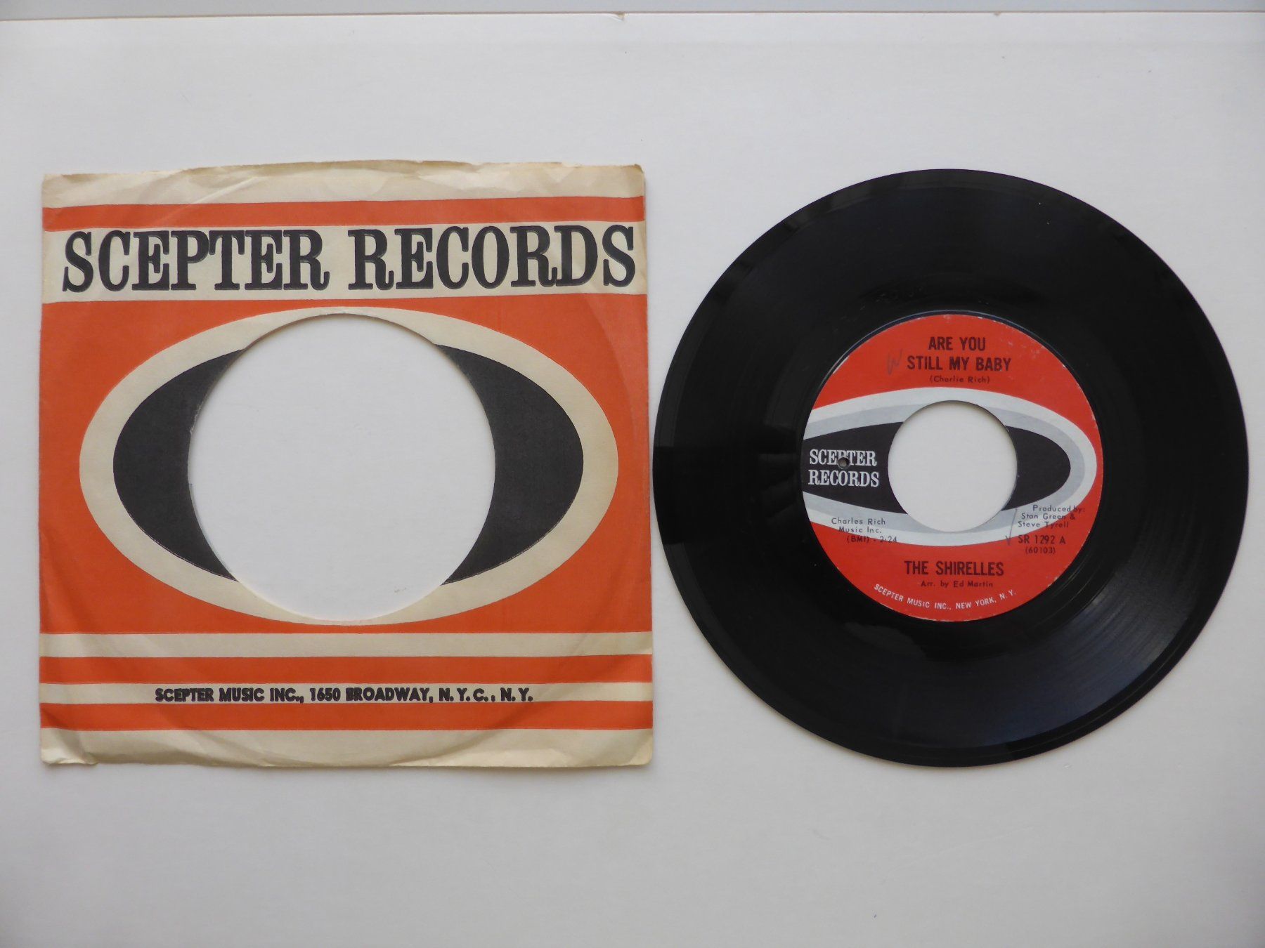 Dischi in vinile: VINYL SINGLE  THE SHIRELLES – Usato da Küssnacht am Rigi venduto da Mondkinder