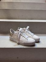 Sneaker Högl mit Gold Details 39