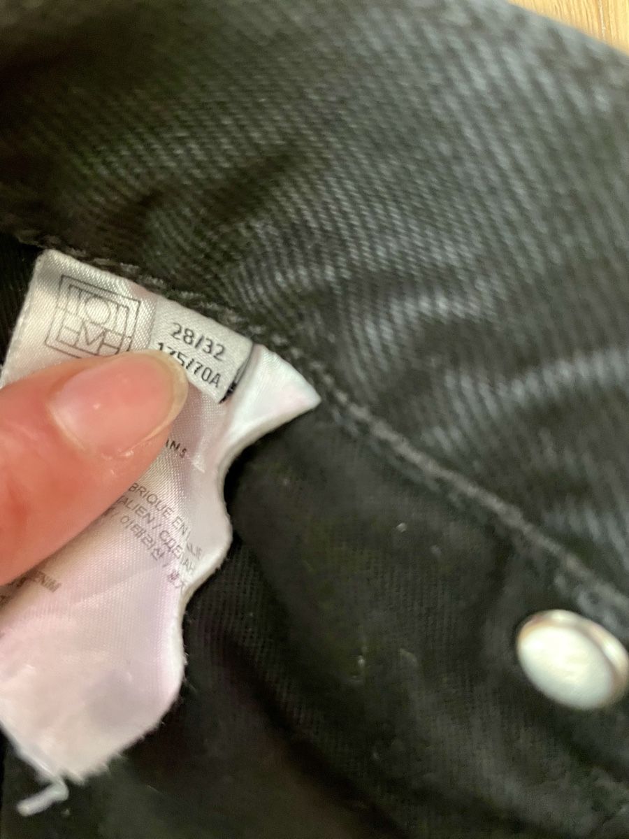 Totême Jeans: Totême straight black jeans 28/32 – Usato da Yverdon-les-Bains venduto da pen_bbz8 2