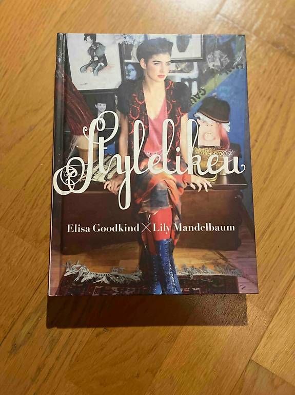 Libri: Stylelikeu – Nuovo (secondo la descrizione) da Zürich venduto da Aurora_J