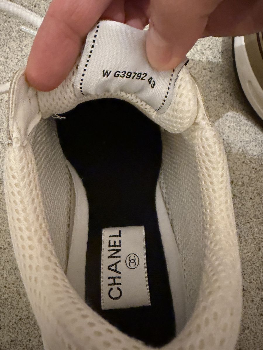 Chanel Herrenschuhe: Chanel CC Runner Gold Laminat – Neu (gemäss Beschreibung) aus Zollikofen von Bene18 1