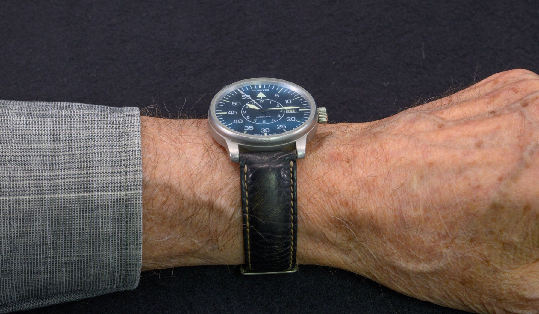 Fortis Uhren: FORTIS Classic Pilot Automatic Date Referenz 593.10.46 – Gebraucht aus Zürich von An-Fu 8