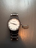 Nixon Uhr schwarz/weiss mit Metallarmband