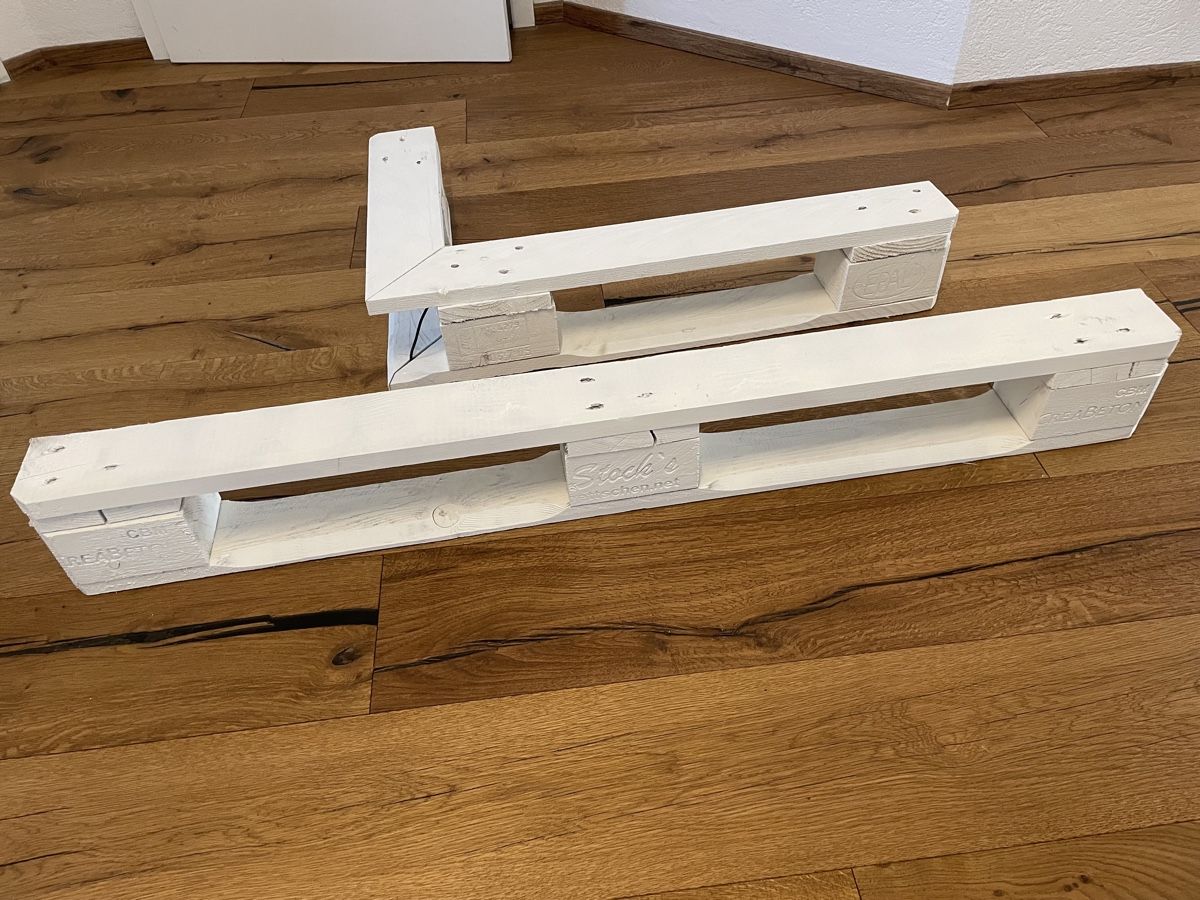 Pallets: Tablare aus Europaletten – Usato da Sutz venduto da mtechcab