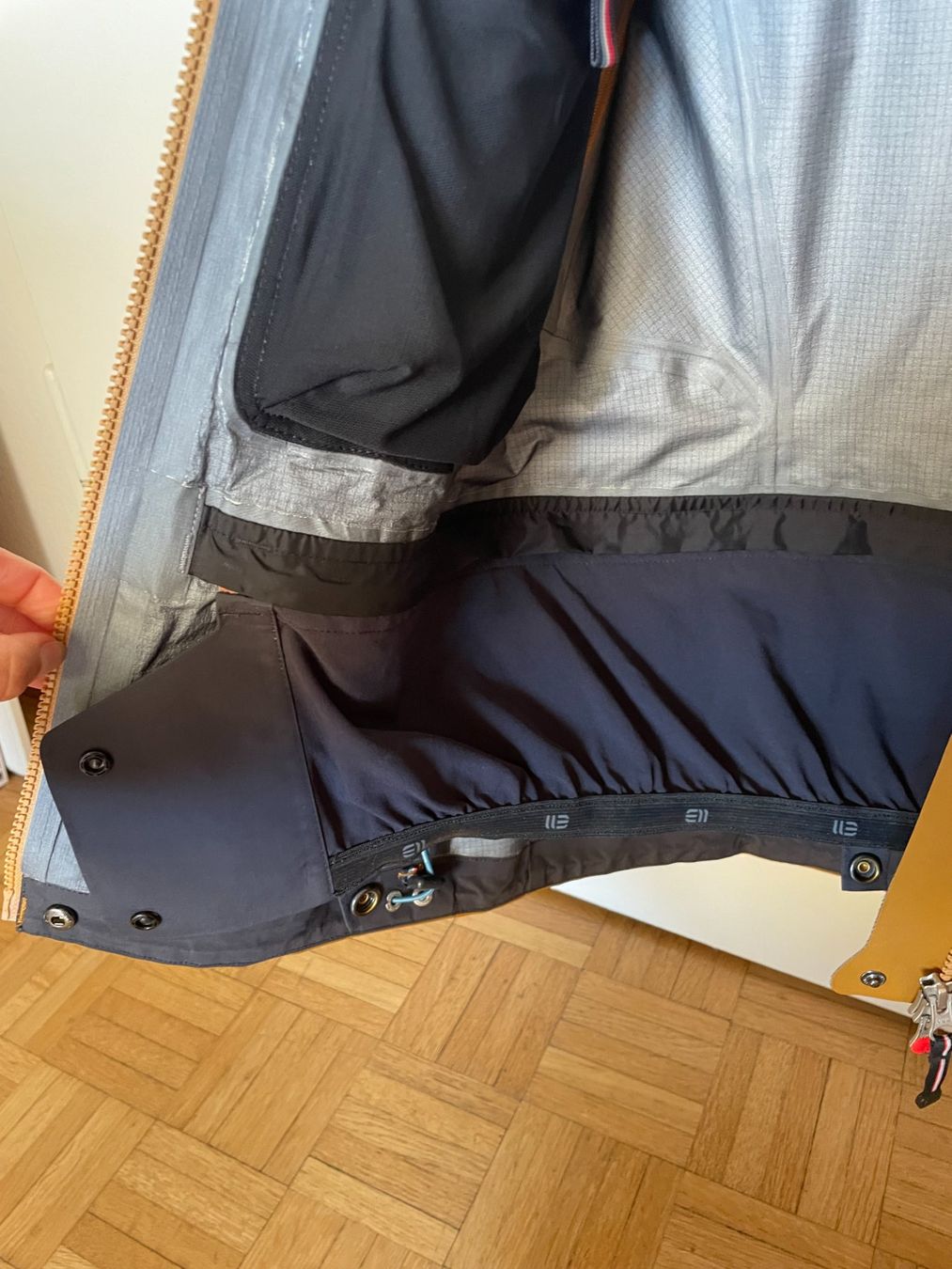 Elevenate Jacken: Hardshell-Jacke Goretex Damen Gr XS/S – Gebraucht aus Zürich von LaSorella 6