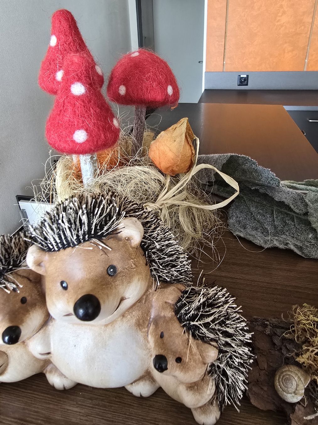 Alle Dekorationen: Herbstdekoration, Sonnenblume, Igel, Pilze – Gebraucht aus Morschach von Monikawi 3