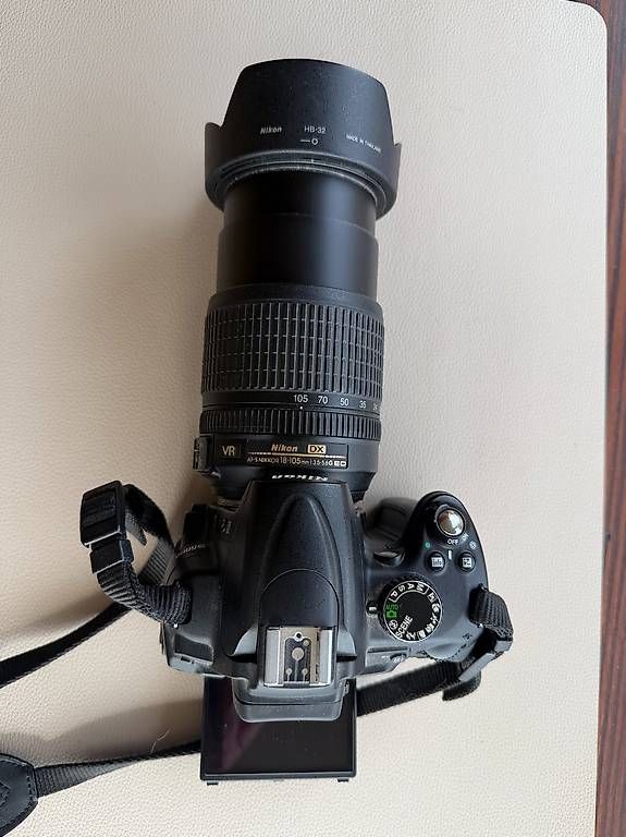Nikon Kamera: Spiegelreflexkamera Nikon D5000 mit Blitzgerät – Gebraucht aus Küssnacht am Rigi von joh_j7dl 4