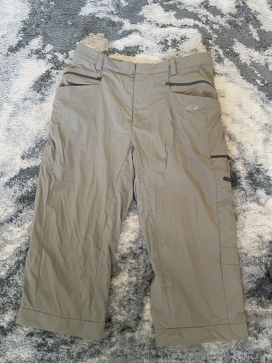 Mammut Pantaloni: Mammut kurze Hose – Usato da St.Gallen venduto da bubo2008 1