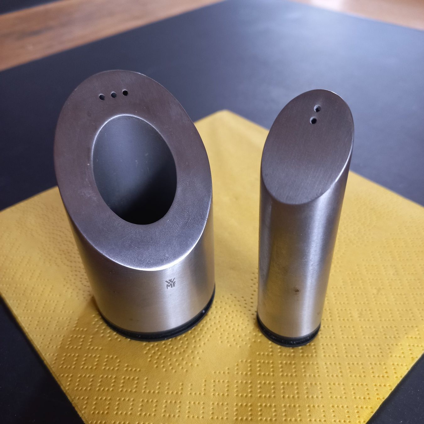 WMF Elettrodomestici da cucina: WMF Peffer und Salz Streuer – Usato da emmetten venduto da Ladys4 1