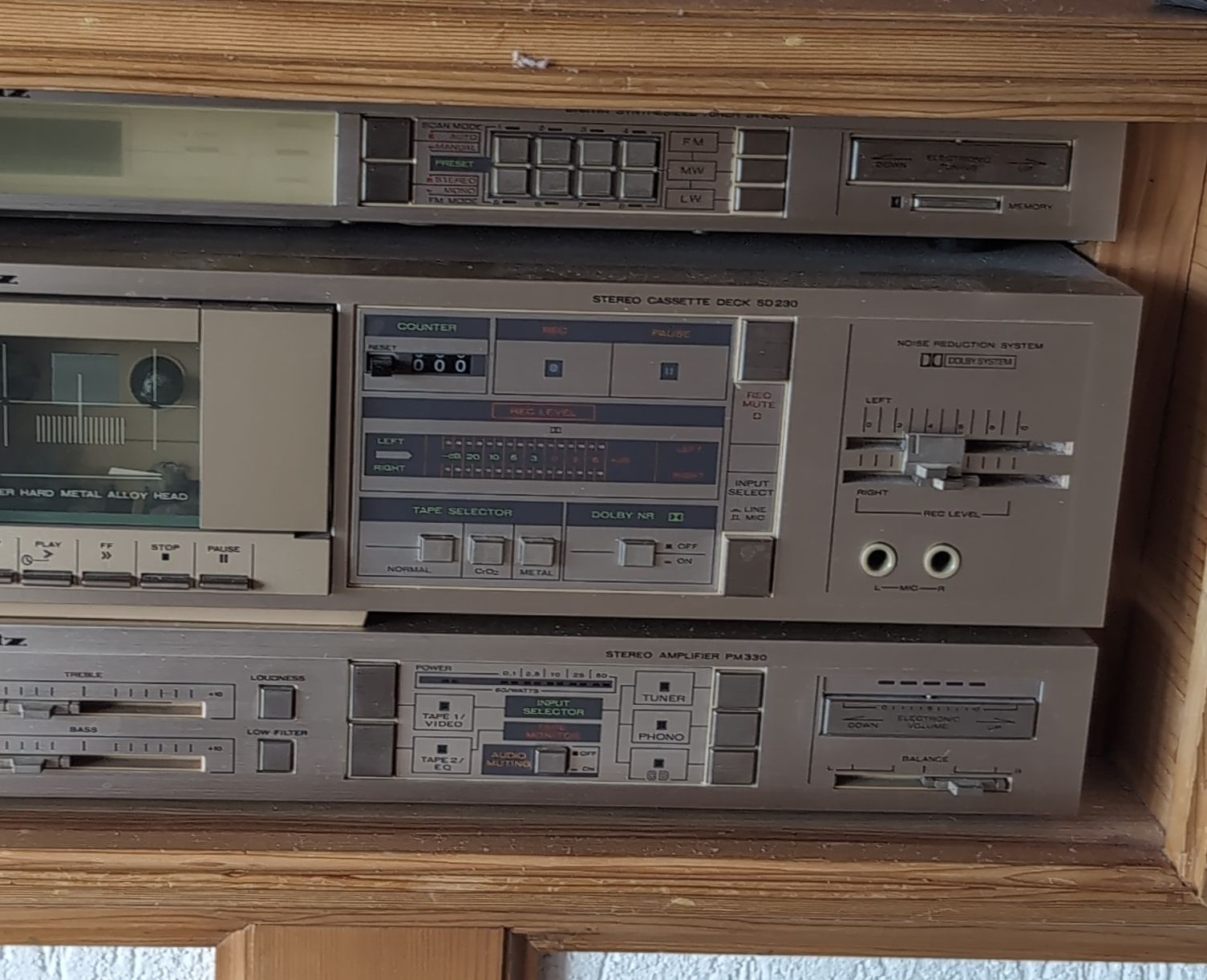 Amplificatori: Marantz Stereo Anlage SD230 & PM330 & ST430L – Usato da Wabern venduto da Timperial